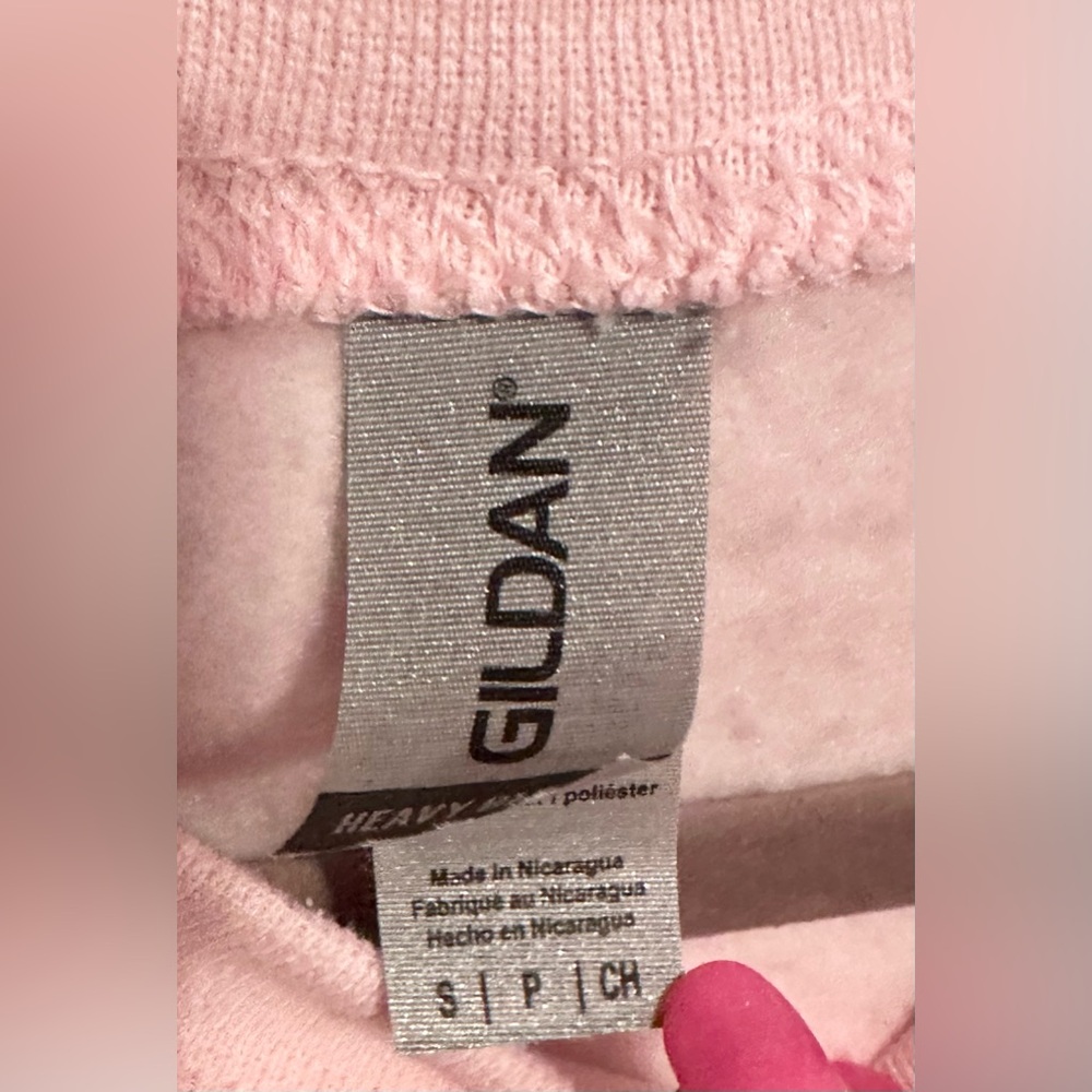 Gildan Pink Love Graphic Women's Crew Neck Sweatshirt! NEW. SZ Small - Picture 2 of 4